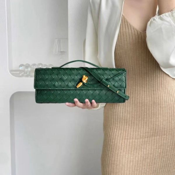 Fashionable and Versatile Niche Design Genuine Leather for Women Bag Woven Cowhide Evening Bag Baguette Bag 