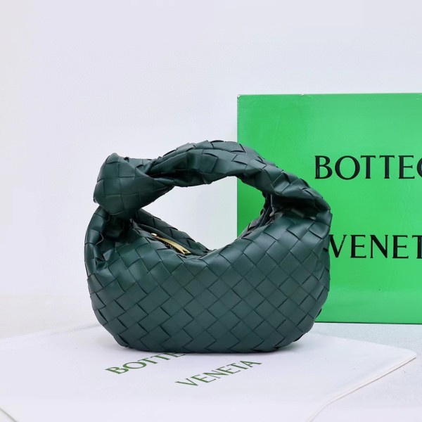 New Woven BV Small Horn Bag Knotted Clutch Small and Light To Use Generous High Version Factory Direct Sales Free Shipping