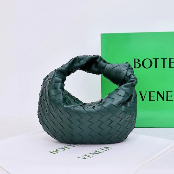 New Woven BV Small Horn Bag Knotted Clutch Small and Light To Use Generous High Version Factory Direct Sales Free Shipping