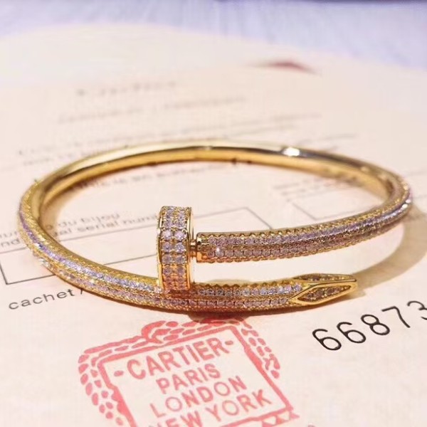 Classic Brand Light Luxury Cartier Full Diamond Nail Bracelet Party Delivery Factory Direct Sales Free Shipping