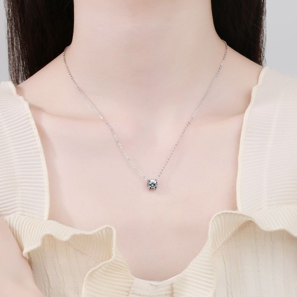 Popular s925 sterling silver moissanite 1-carat necklace for women's light luxury four claw plated pt950 moissanite diamond collarbone chain