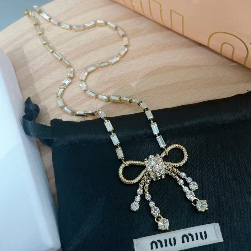 MIUMIU Bow Diamond Girl Necklace Exclusive Customization