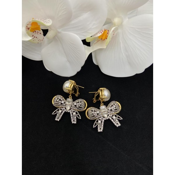 MIUMIU Fashion Bow Pearl with rhinestone earrings 