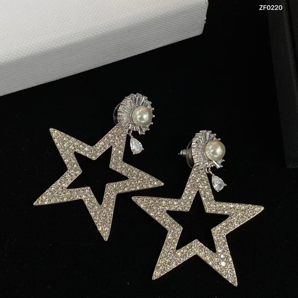 MIUMIU pearl pentagram tassel earrings