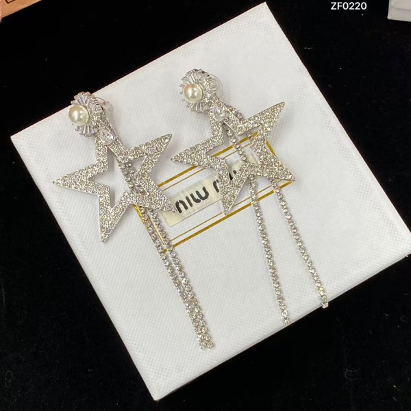 MIUMIU pearl pentagram tassel earrings 