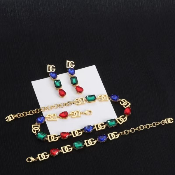 Classic Brand Light Luxury Jewelry D&G Necklace Earring Bracelet Set  for Women plated with 18k Real Gold High-end Jewelry