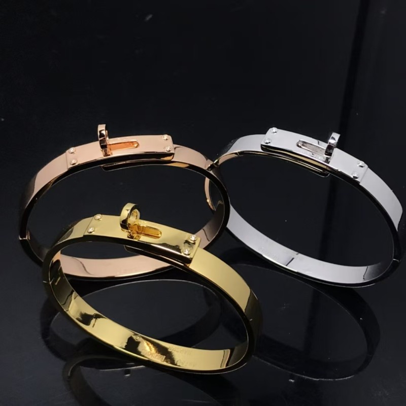 Luxury brand Hermes bracelet with pig nose and smooth surface factory direct sales free shipping