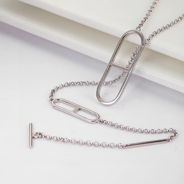 Classic Brand Hermes Long Necklace S925 Pure Silver Pig Nose OT Buckle Sweater Chain Factory Direct Sales Free Shipping