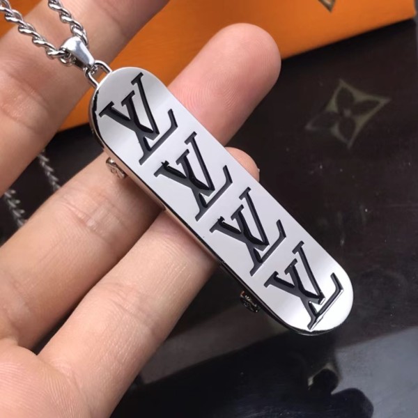 Classic Brand LV Necklace New Skateboard Necklace Factory Direct Sales Free Shipping