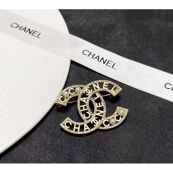 Classic brand Chanel brooch hollow pearl brooch factory direct sales free shipping 