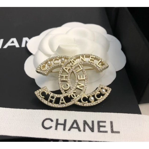 Classic brand Chanel brooch hollow pearl brooch factory direct sales free shipping