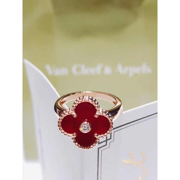 Light Luxury Classic Brand Clover for Women Ring Electroplated with 3 Layers of Real Gold Party Accessories Factory Direct Sales Free Shipping 