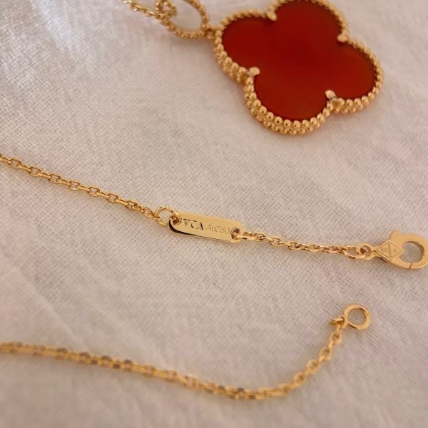 High Quality Classic Clover Women Necklace Natural Gemstone 25mm Sweater Chain Long Necklace Wedding and Engagement Accessories 